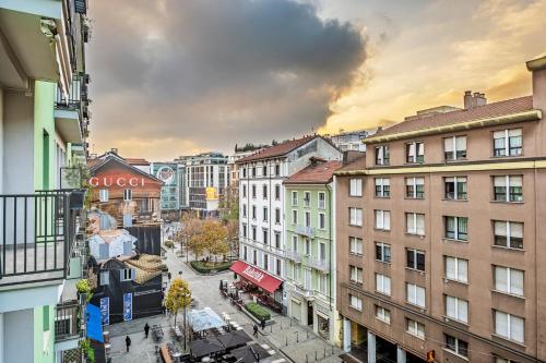 Luxury 4 bedrooms apartment in the center of Milan, Milan