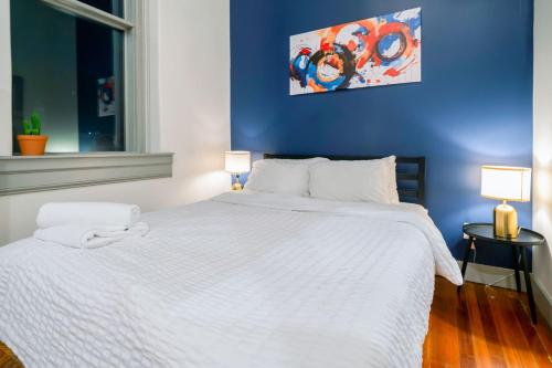Bright and Modern Studio in Louisville # 407 in Louisville, USA