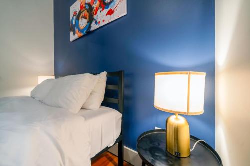 Bright and Modern Studio in Louisville # 407 in Louisville, USA