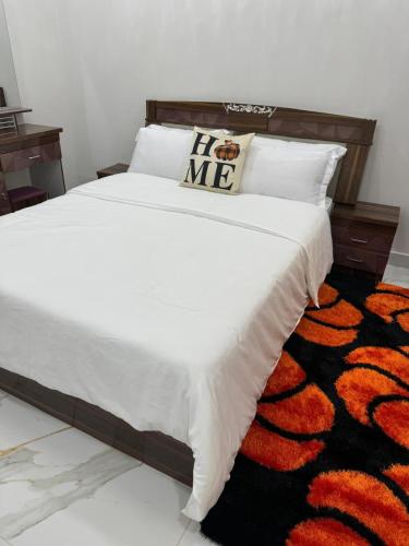 Amsterdam Luxury Plaza in Bijilo