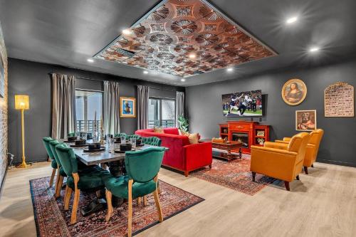 Hyve - Prohibition Parlor - Walk To Broadway