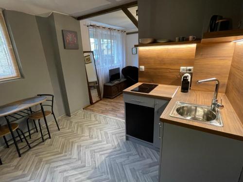 Hot Spot Studio in the center, Sofia (photo 10)
