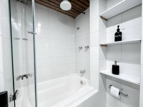 Exclusivo apartamento en Poblado con AC a 1 min Provenza, Medellín (fotografie 2)