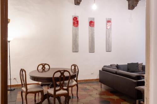 Piazza Navona Charming Large Apartment, Rzym (zdjęcie 4)