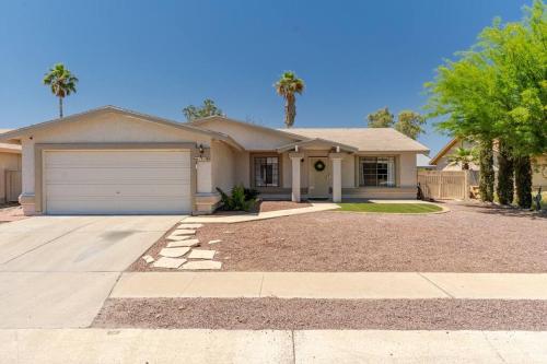 Beautiful home in Southwest Tucson near คาสิโน เดล โซล