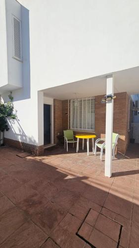 Three-Bedroom House image 10
