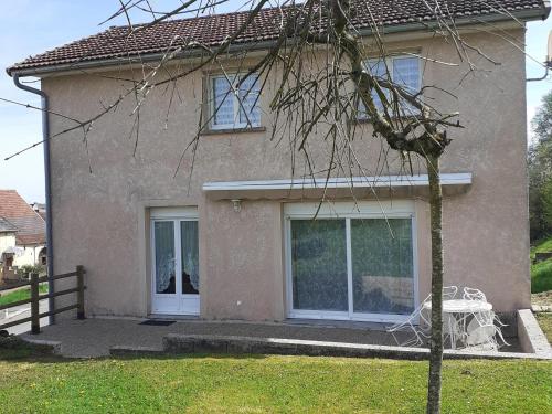 Charmant gîte rural avec terrasse et garage proche loisirs - FR-1-583-311