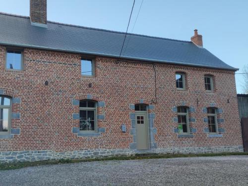 Gîte Authentique avec Terrasse et Parc dans le Parc Naturel Avesnois - FR-1-510-224 gîte à louer Clairfayts