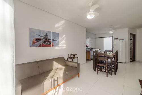 Apartamentos em Condomínio com Piscina - Porto Seg. - PTR