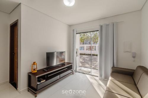 Apartamentos em Condomínio com Piscina - Porto Seg. - PTR