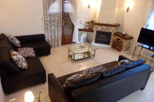 Villa with Private Pool image 10