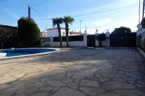 Villa with Private Pool image 6