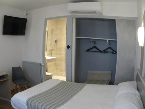 Brit Hotel Hermes - image 3