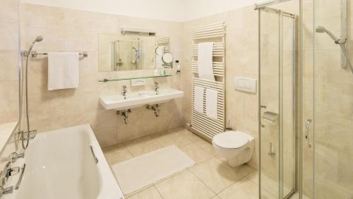 Classic Hotel Meranerhof - image 11