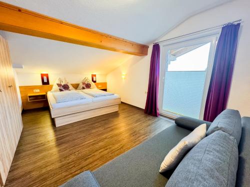 Comfort One-Bedroom Apartment with Balcony - Second Floor