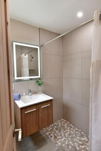 Delton Oaks Resort Motel - image 11