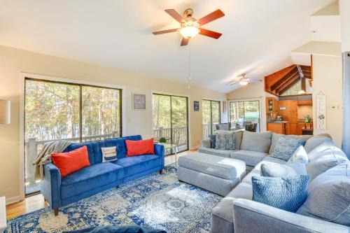Waterfront Martin Home with Fire Pit and Large Deck in South Union, USA