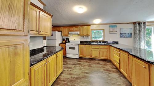 Island Club #58 Island Club #58