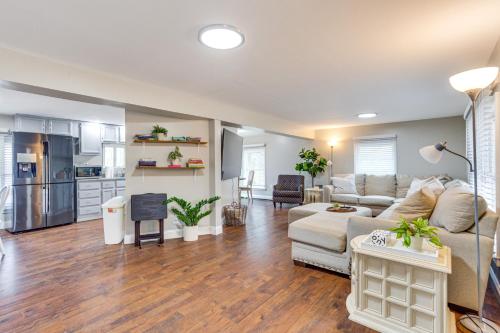 Lakefront Getaway with Porch in Athens Area!