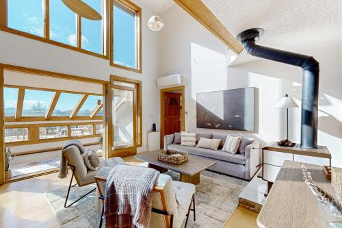 Blue Mountain Retreat in Weaverville, USA