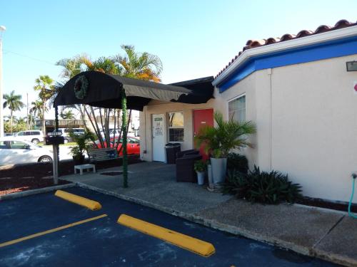 Entrance, Haven Hotel - Fort Lauderdale Hotel near Port Everglades