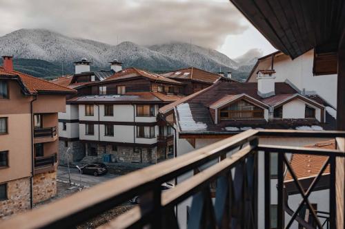 Bansko home with a Mountain view in 班斯克