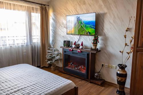 Bansko home with a Mountain view 1