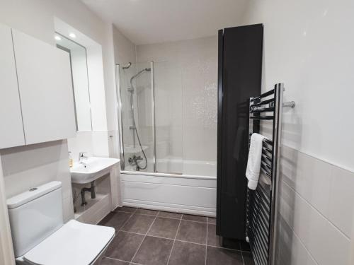 Imperial Stays- Parking, 4K TVs, Central, WIFI and more!, Bath (fotografie 4)