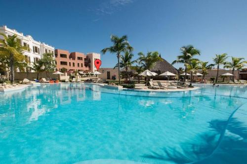 Your Private Pool, Marina Resort Hot Tub & Grounds Your Private Pool, Marina Resort Hot Tub & Grounds