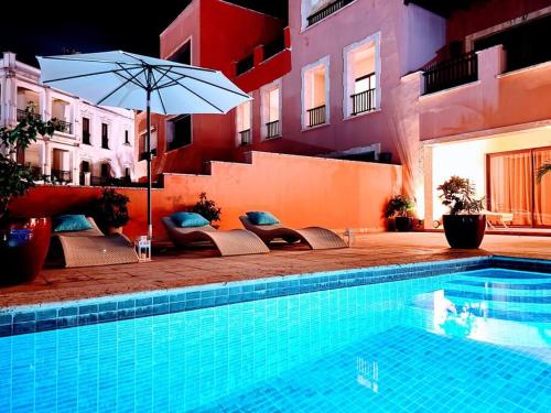 Your Private Pool, Marina Resort Hot Tub & Grounds Your Private Pool, Marina Resort Hot Tub & Grounds