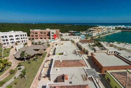 Your Private Pool, Marina Resort Hot Tub & Grounds Your Private Pool, Marina Resort Hot Tub & Grounds