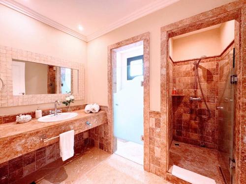 Your Private Pool, Marina Resort Hot Tub & Grounds Your Private Pool, Marina Resort Hot Tub & Grounds