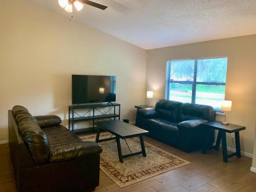 413 Sunnyside Dr in Kingsland, USA