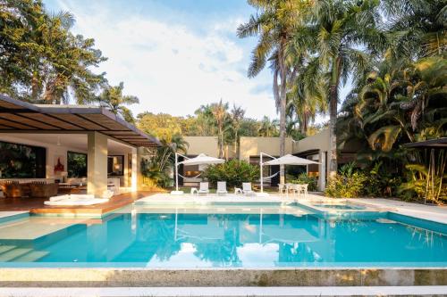 Splendid 5BR Villa at Mesa de Yeguas