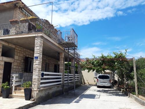 Apartments Marija - 70m from sea