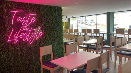 HOTEL del OESTE B&B in โกมูนา 1