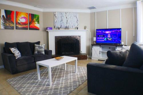 The Trace Elegant Eclectic Home with patio in Smyrna Ga in Smyrna (GA)