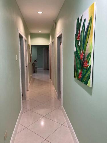 ทัศนียภาพภายนอกโรงแรม, A home away from home in ซิกนัลฮิลล์