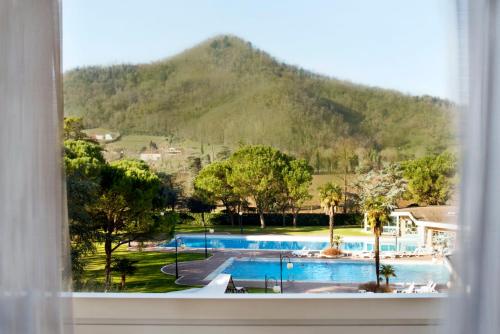 Twin Room with Pool View