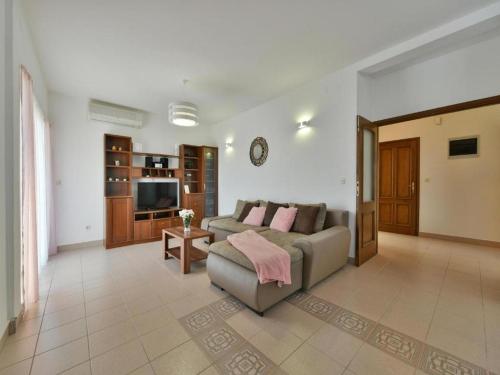 Four-Bedroom Holiday Home