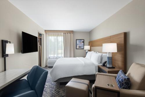 Candlewood Suites McPherson By IHG - image 8