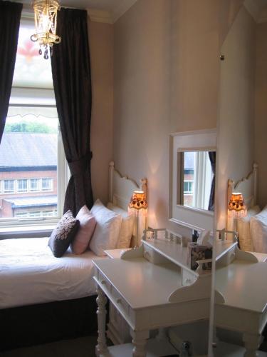 Shelbourne House – Harrogate