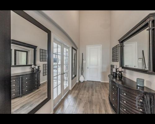 The in Garden Acres Area