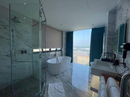 Ruby Ocean Villa & Resort - 화장실