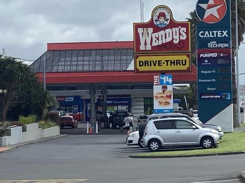 المنطقة المحيطة, Close motorway, free breakfast, Fabulous views, selfcontained in تي أتاتو