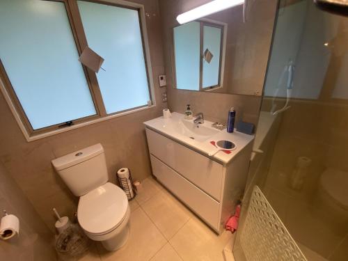 حمام, Close motorway, free breakfast, Fabulous views, selfcontained in تي أتاتو