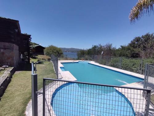 Skats, Cabaña Ari (Cabana Ari) in Villa Lago Azul