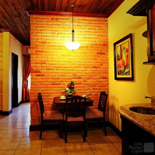 設施, Hotel Marina Copan in 哥潘魯伊納斯