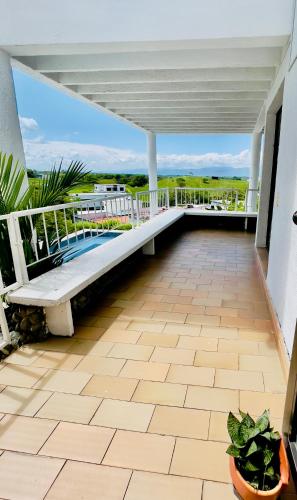 Surrounding environment, Loto Del Viento in Cartago (Valle del Cauca)