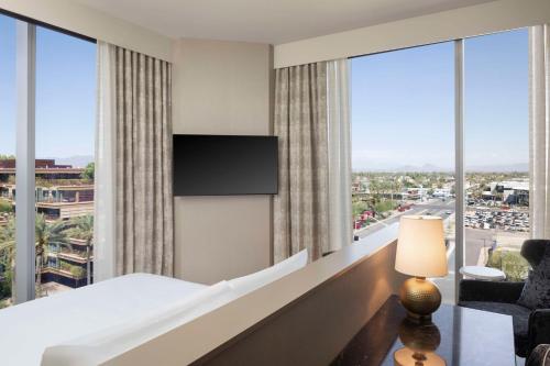 King Room image 4